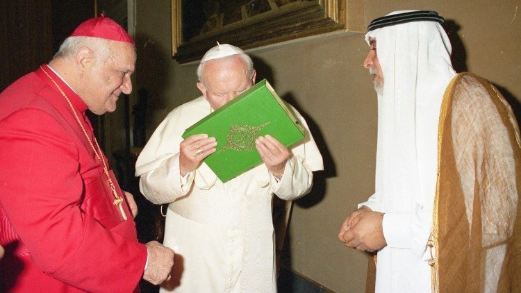 Ivan Pavao II. i poljubac Kur’ana – 25 godina poslije