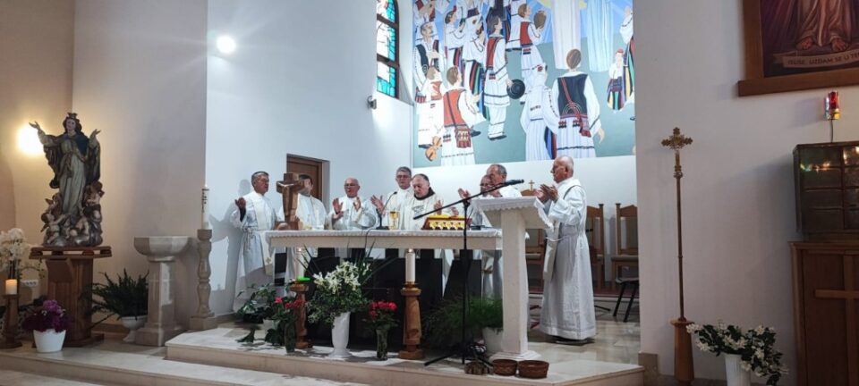 Zavjetna misa u čast Gospi Koraćanskoj pod geslom „Majko dobrog savjeta, budi nam utjeha i nada“