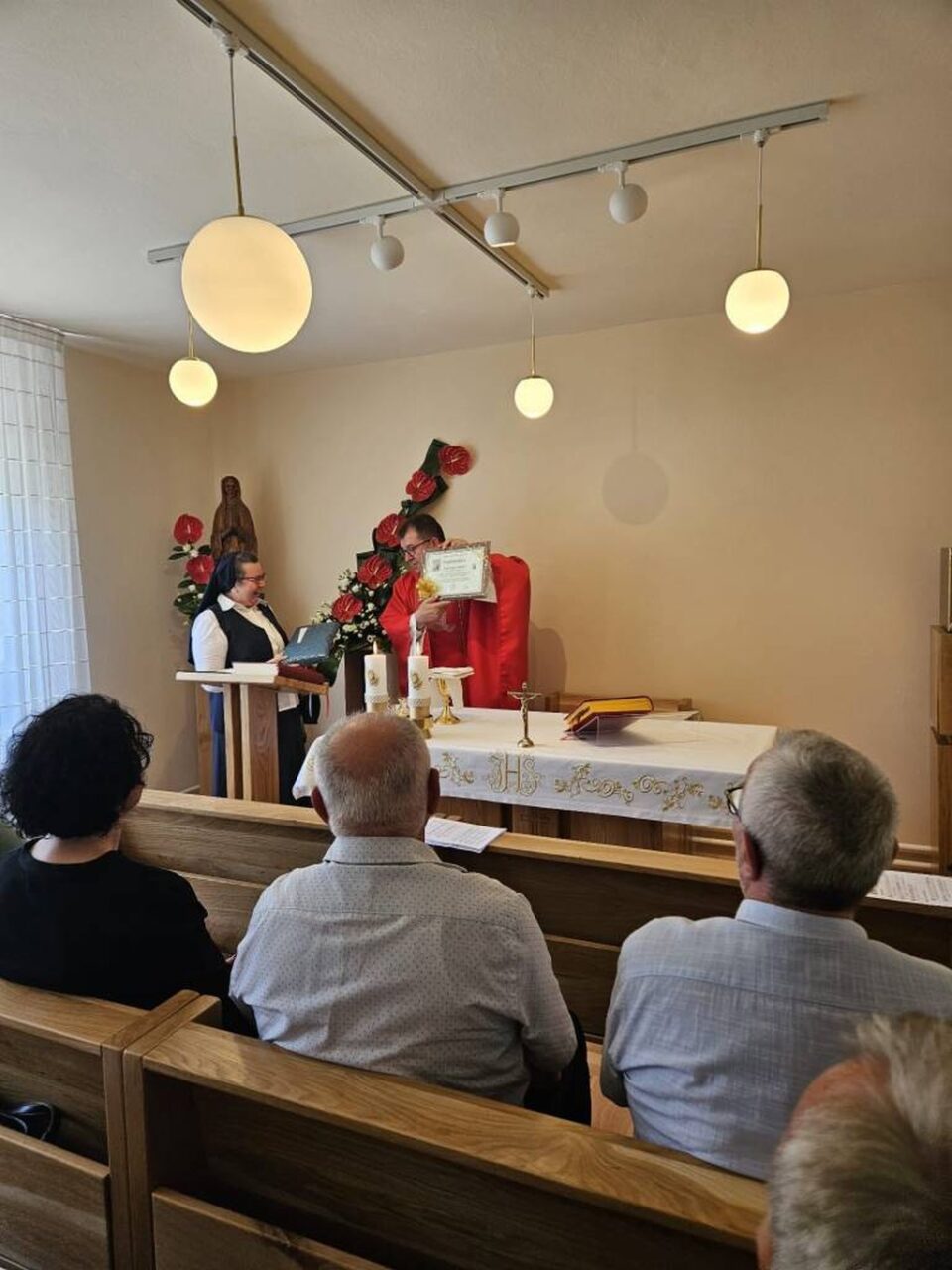 Blagoslov novouređene kapelice u kući sestara Klanjateljica Krvi Kristove u Karlovcu
