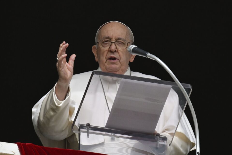Papa Franjo osuđuje pošast trgovine ljudima