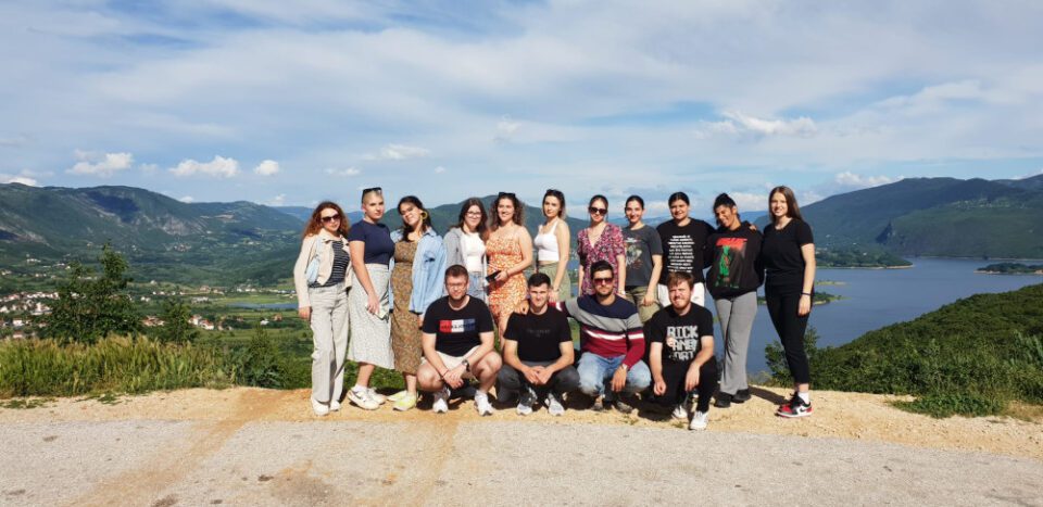 Održano studijsko putovanje u Livno i Ramu u sklopu projekta Mladi – čuvari hrvatskog nasljeđa