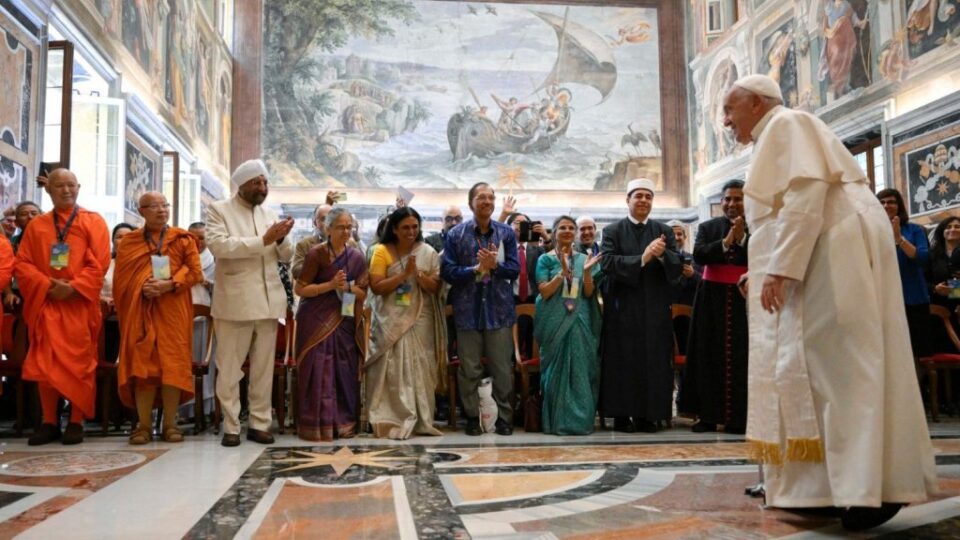 Papa: Međureligijski dijalog nužan je uvjet za mir u svijetu