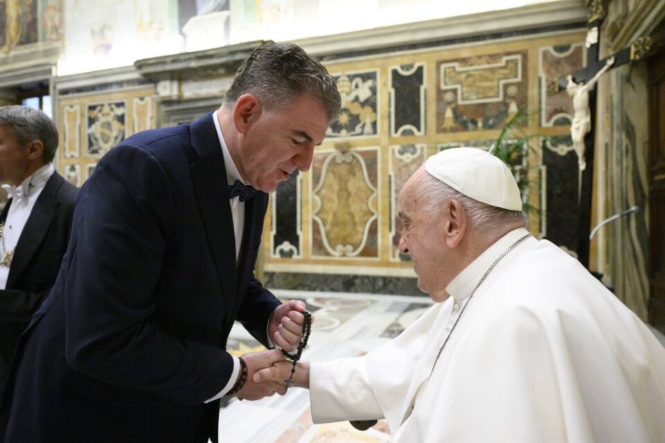 Papa Franjo primio predsjednika HKLD-a Roka Čivljaka
