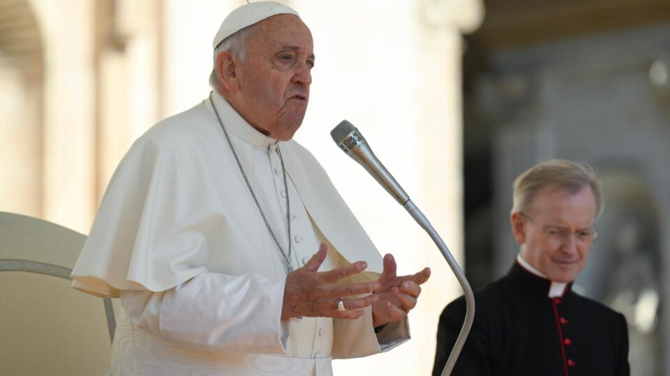 Papa na audijenciji: Duh Sveti nas čini istinski slobodnima – Vatican News