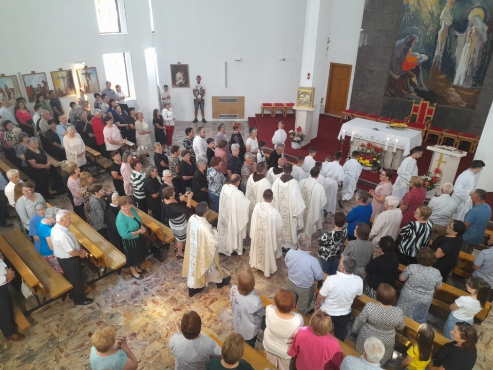 Župna zajednica Srca Marijina u Skopaljskoj Gračanici proslavila svoju nebesku zaštitnicu