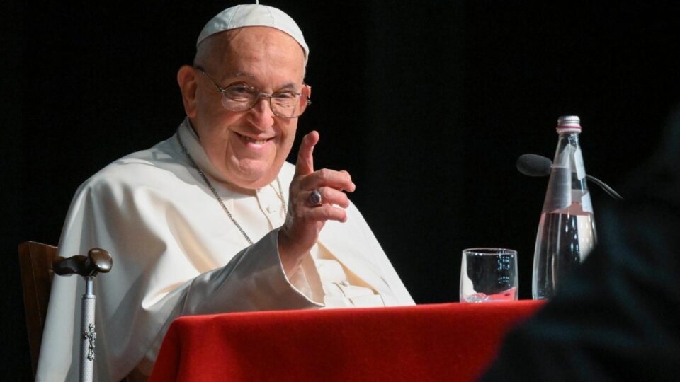 Papa se susreo s trećom skupinom svećenika Rimske biskupije
