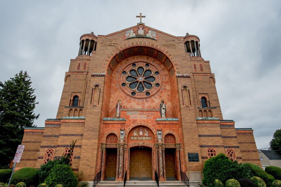 Preservation group pokreće kampanju za spas njujorških crkava od zatvaranja