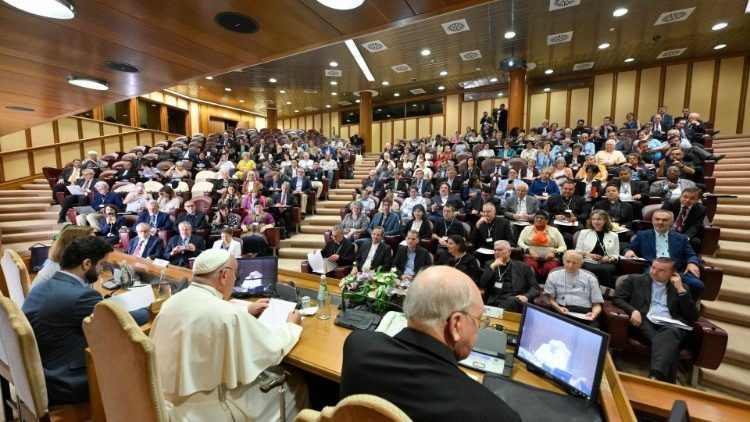 Papa: Prevladati zatvorene krugove u Crkvi i staviti se u službu u poniznosti