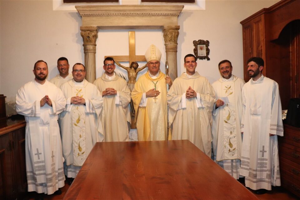 Porečka i Pulska biskupija ima dva nova svećenika