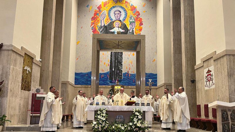 Nuncij Lingua predslavio središnju misu svetkovine sv. Antuna Padovanskog na Svetom Duhu