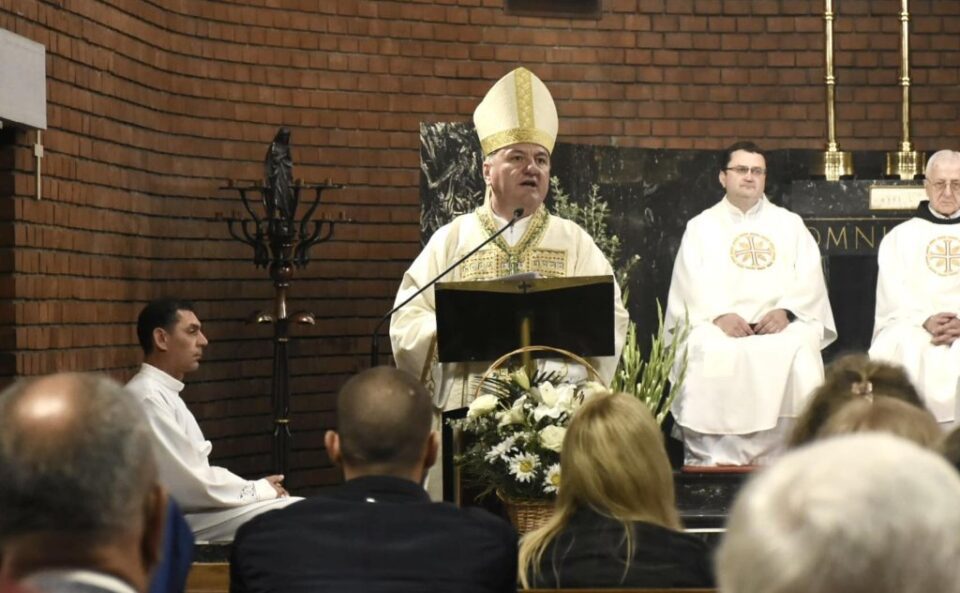 Biskup Palić predvodio misu na svetkovinu sv. Antuna Padovanskog u Beogradu
