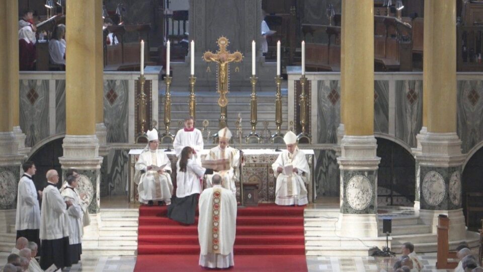 Prvi biskup Ordinarijata Naše Gospe od Walsinghama: biskup David Waller – Vatican News