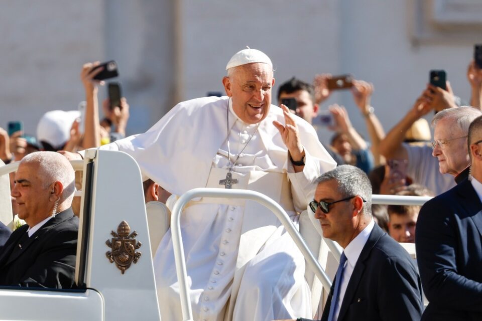 Papa trgovce drogom naziva ‘ubojicama’, zalaže se za legalizaciju