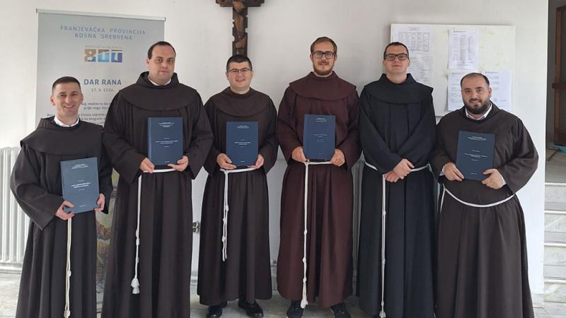 Diplomirala šestorica franjevaca | Katolička tiskovna agencija Biskupske konferencije BiH