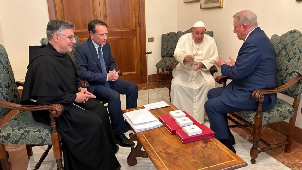 Papa Franjo sastao se s klimatskim aktivistom Alom Goreom