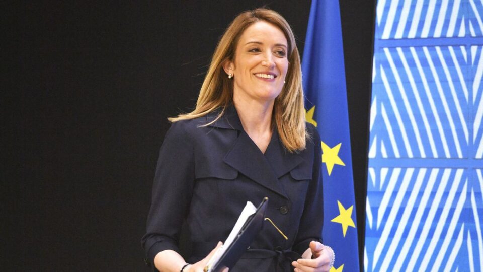 Tko je Roberta Metsola, šefica Europskog parlamenta koja razmišlja o reizboru?