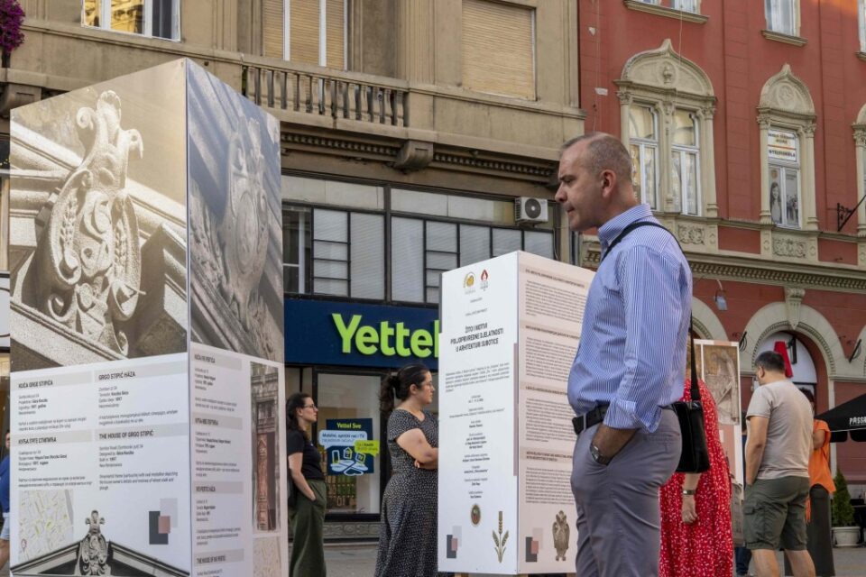 Subotica: Otvorena izložba „S Božjom pomoći“