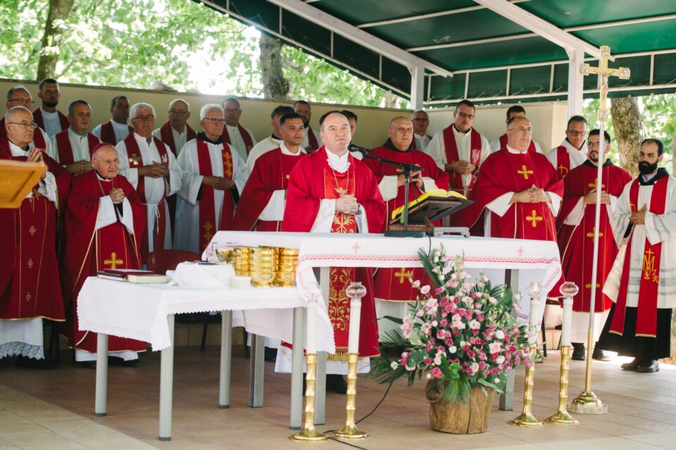 Biskup Petar Palić na svetkovinu sv. Jakova predslavio misu u Međugorju