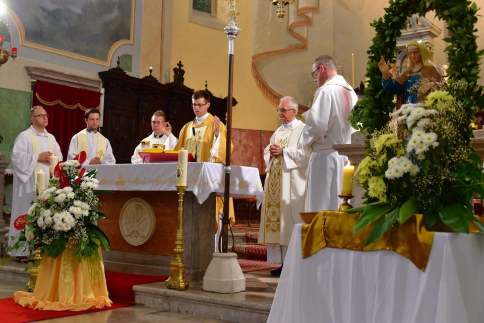 Sv. Ana na Voloskom – Riječka nadbiskupija