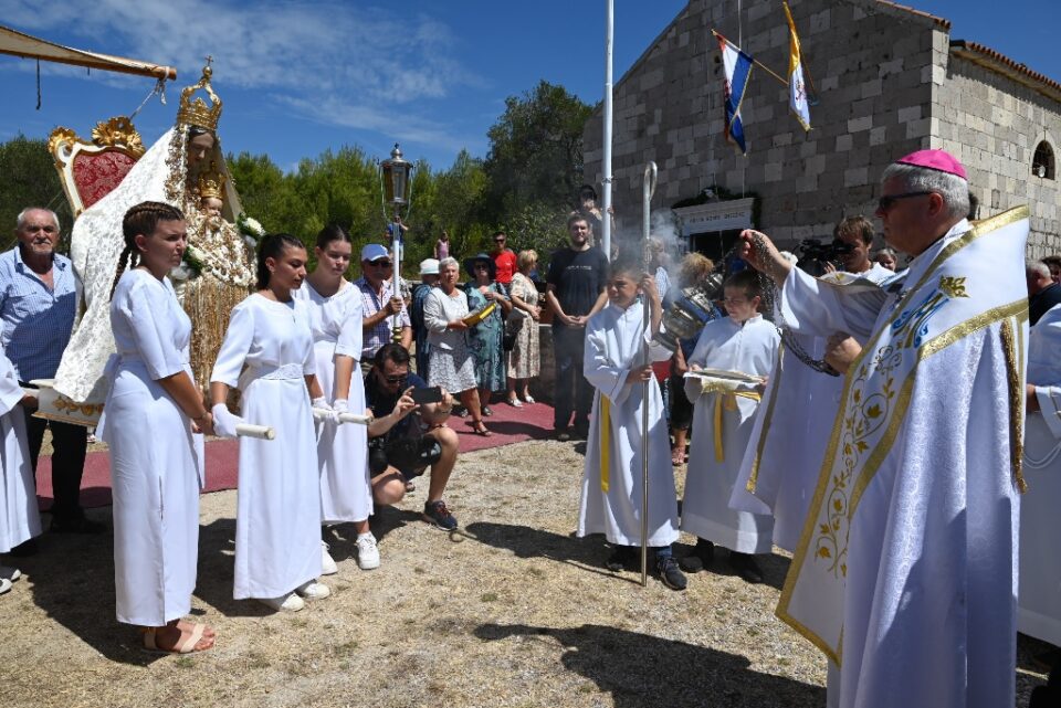 KUKLJICA: Nadbiskup Zgrablić predvodio 510. godišnjicu proslave blagdana Gospe od Sniga