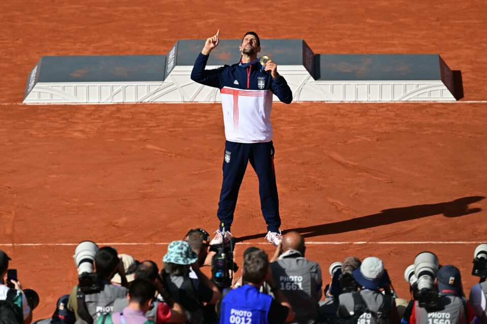 Novak Đoković se križa na Olimpijskim igrama, odaje slavu Bogu za osvojenu zlatnu medalju