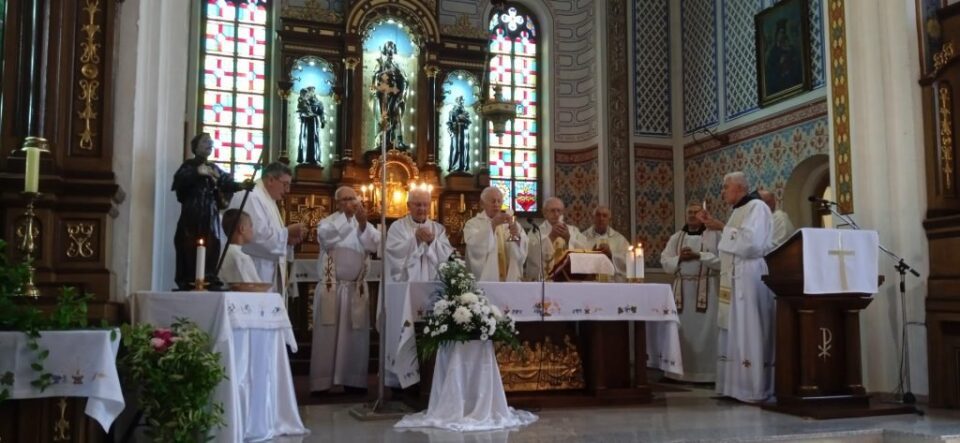 Proslava blagdana sv. Roka i 65. obljetnice misništva mons. Drage Balvanovića u Bosanskoj Gradiški