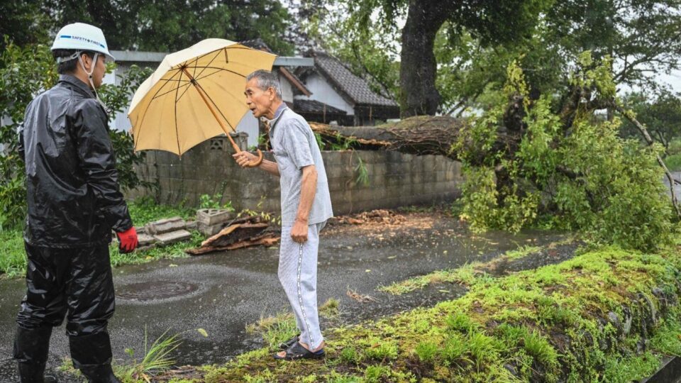 Milijuni u Japanu evakuirani zbog tajfuna Shanshan – Vatican News