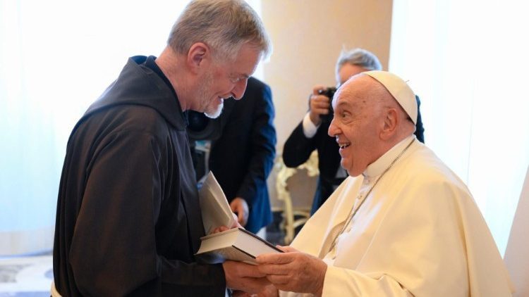 Papa kapucinima: Poput svetoga Franje budite posebno danas ljudi ljubavi, praštanja i pomirenja