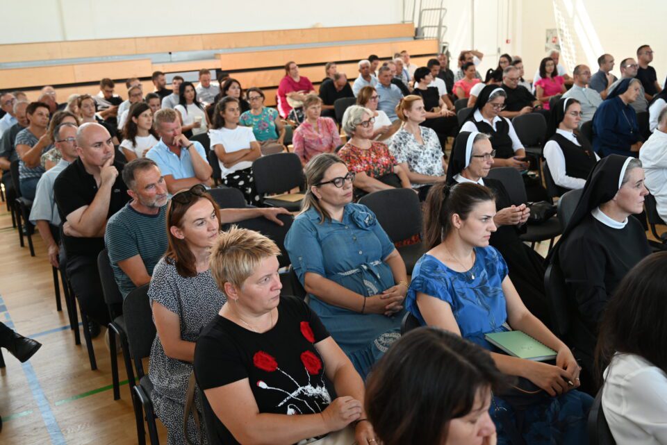 ZADAR: Dr. sc. Željko Tanjić na 48. katehetskom danu u Zadru: „Odgoj u vjeri pred novim antropološkim i društvenim paradigmama“