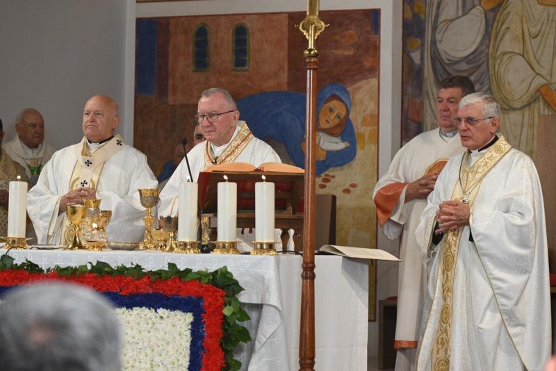 Kardinal Parolin predvodio misno slavlje povodom 100. obljetnice uspostave Beogradske nadbiskupije