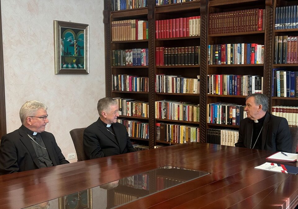 Meeting between Archbishop Vuksic and Cardinal Cupich