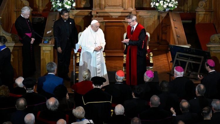 Papa belgijskim sveučilišnim profesorima: Širite granice, budite nemirni tražitelji istine