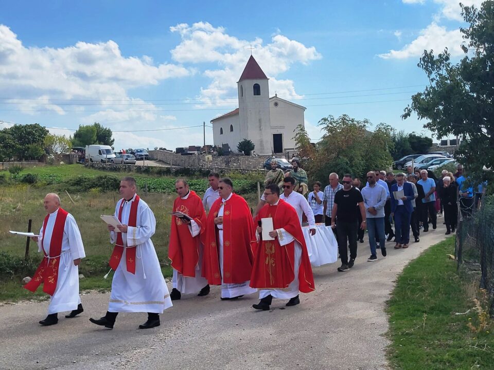 SLIVNICA: Proslavljen blagdan sv. Kuzme i Damjana