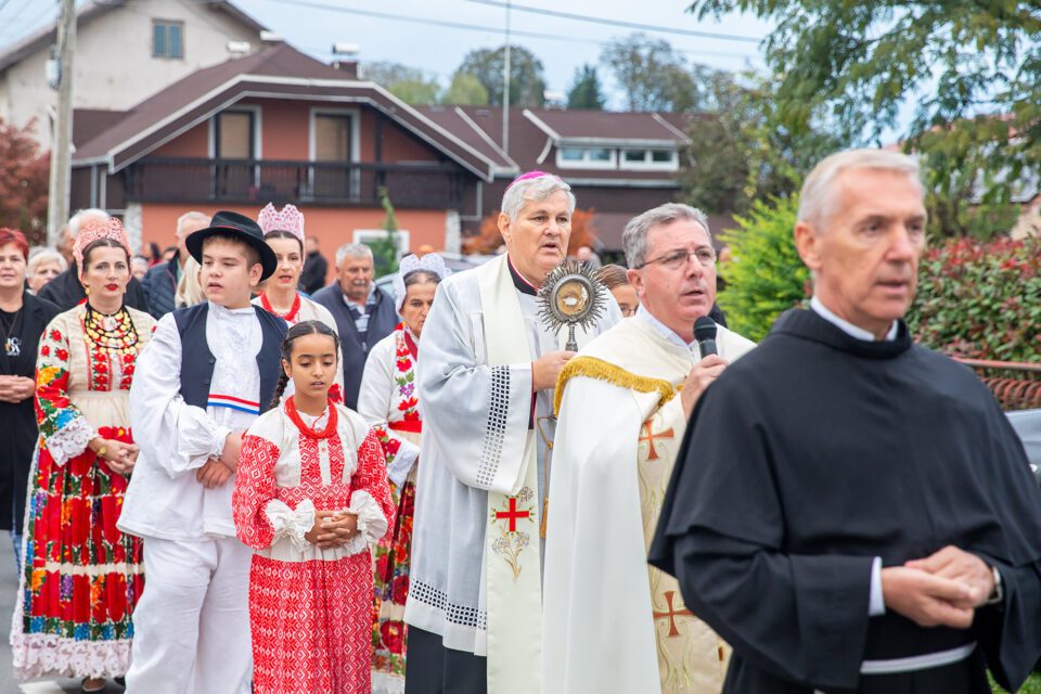 Relikvija sv. Franje stigla u Sisak – Sisačka biskupija