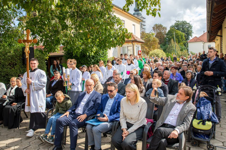 Župa sv. Petra apostola u Ivanić-Gradu proslavila 220. obljetnicu osnutka – Sisačka biskupija