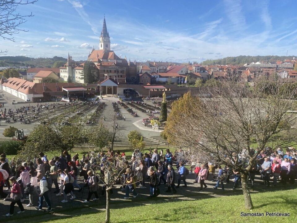 Hodočašće prijedorskog dekanata u Mariju Bistricu