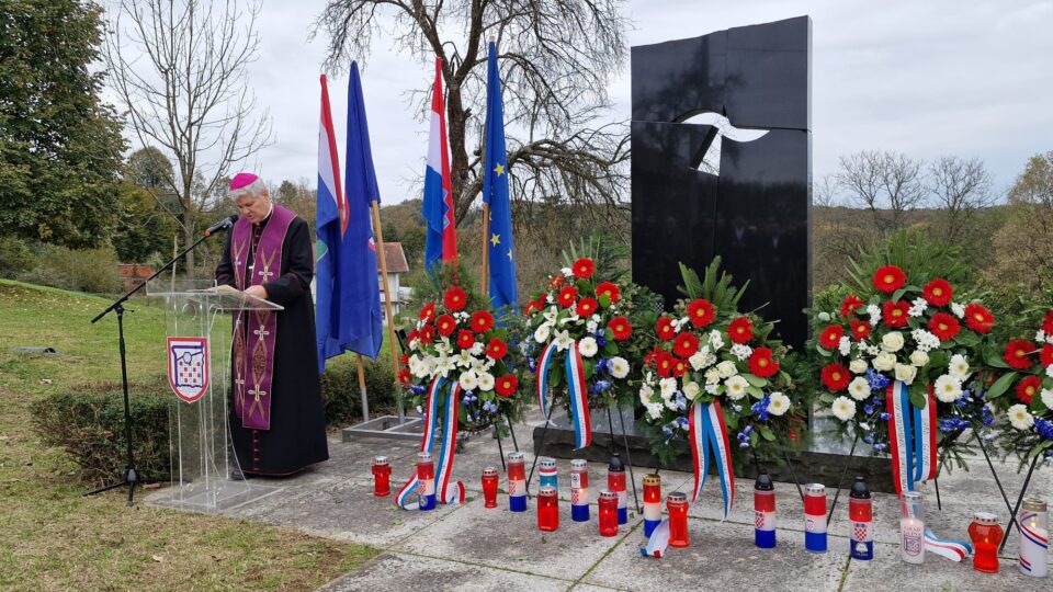 Komemoracija i misa za žrtve Novog Sela Glinskog – Sisačka biskupija