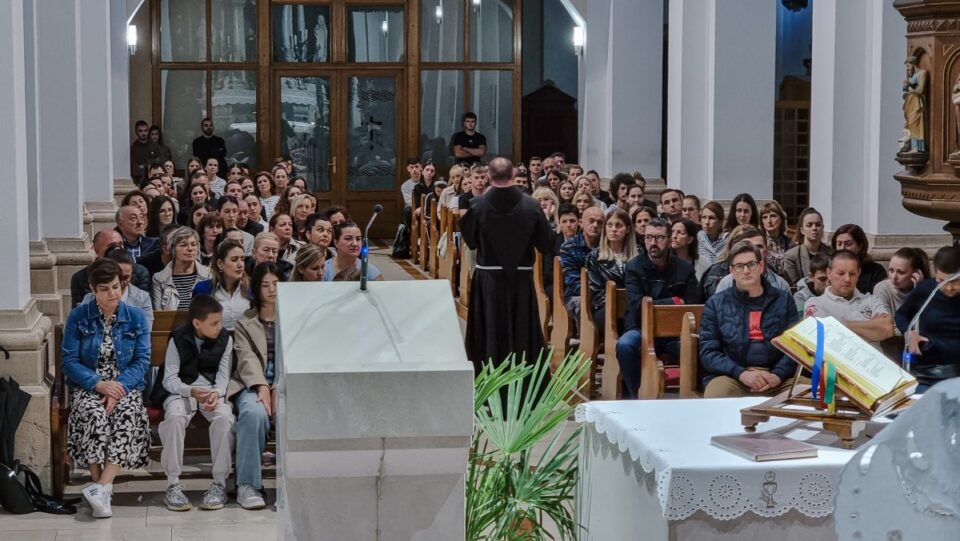 Treći petak u Imotskom o temi proklinjanja