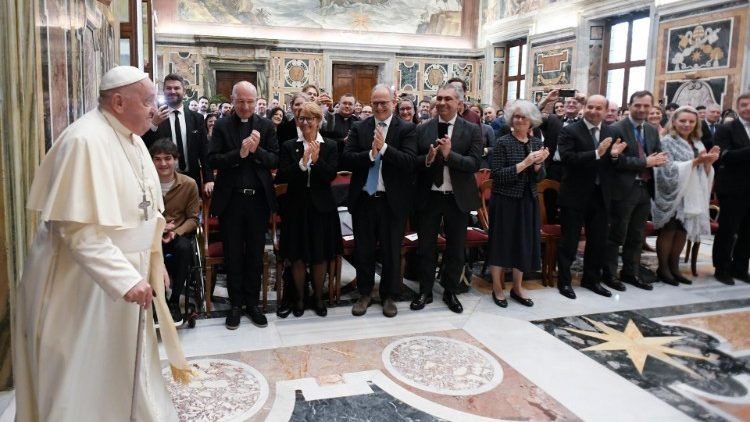 Papa: Sanjam komunikaciju koja poslanje drži u središtu pozornosti