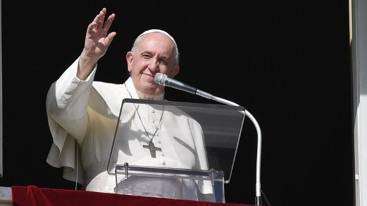 Papa: Sveci, svjedoci svijetlih putova, mogućih i za nas