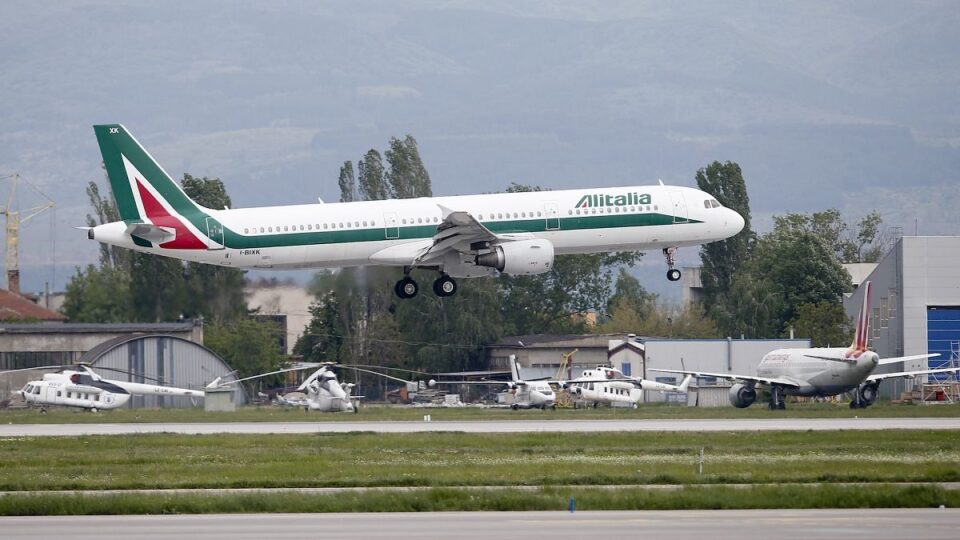 Alitalia će otpustiti više od 2000 preostalih zaposlenika kako se bliži kraj