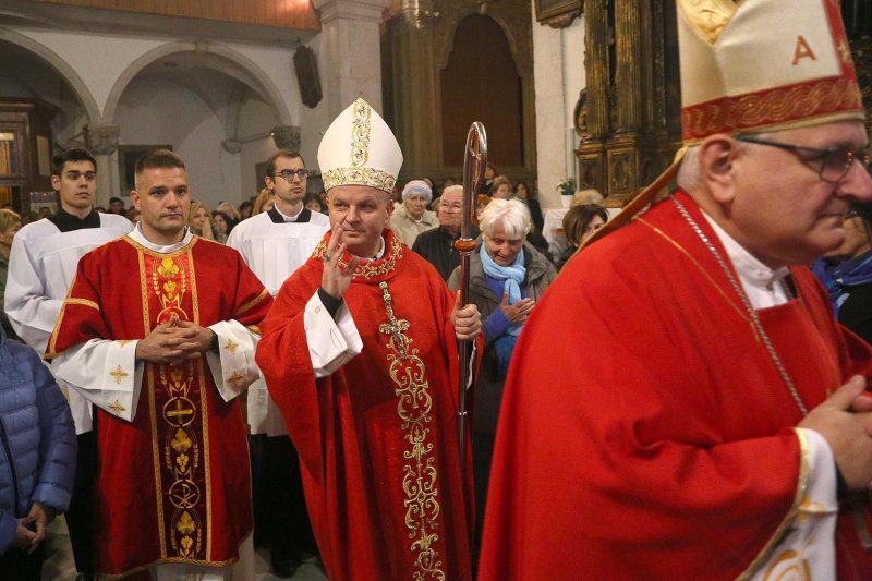 HOMILIJA BISKUPA SVALINE NA TAVELIĆEVO U ŠIBENIKU