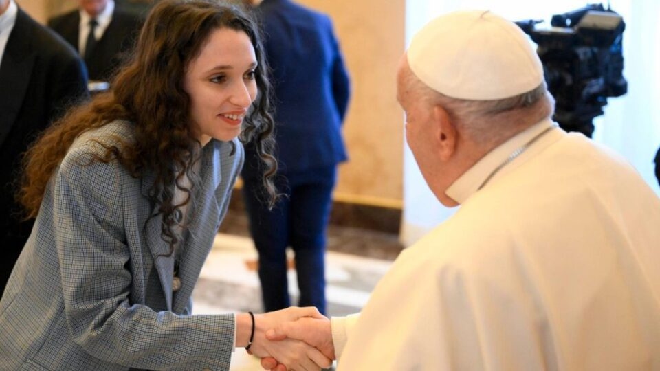 Papa mladima: Nastavite sanjati i budite svjedoci nade