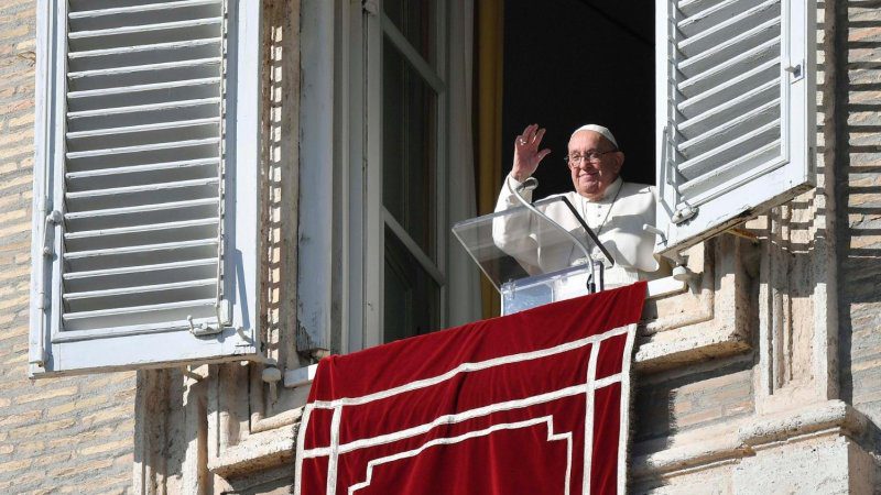 Papa Franjo: Neka oni koji vladaju poslušaju vapaj naroda koji traže mir