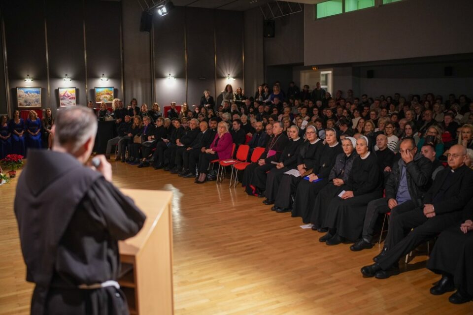 Održan humanitarni koncert pod nazivom “Imaj srce…”