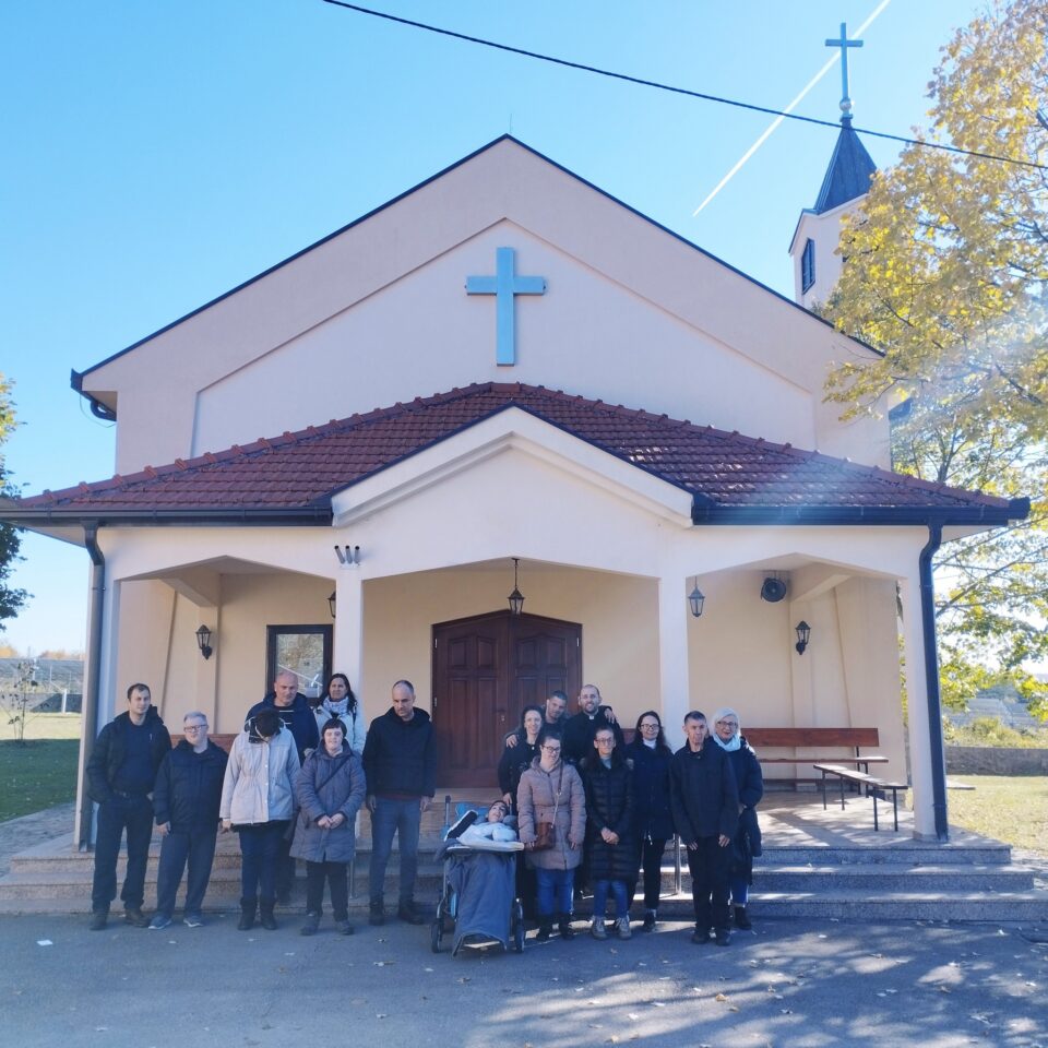 Prodajna izložba u župi sv. Ante Padovanskog u Raskrižju