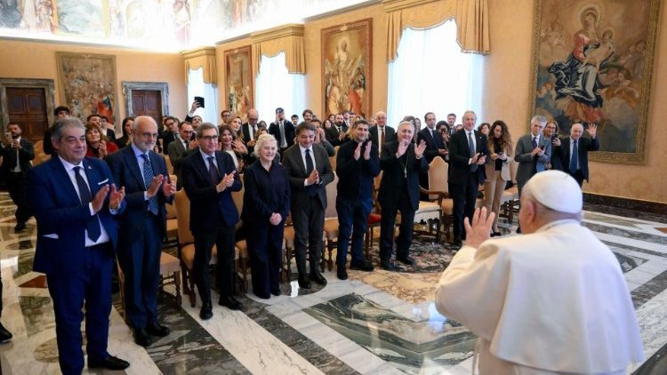 Papa: Medicina ne smije zanemariti ljudsko dostojanstvo radi tržišnih interesa