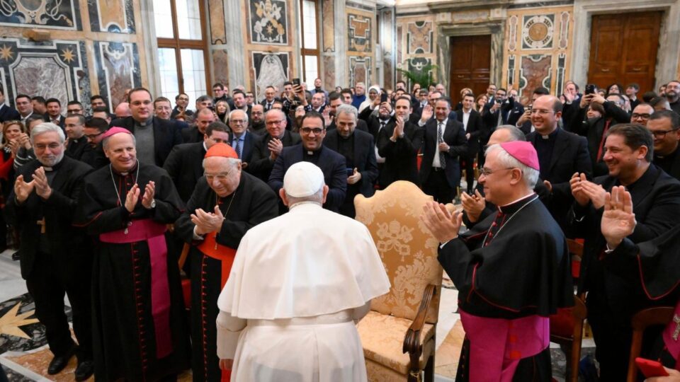 Papa Sicilijanskom teološkom institutu: “Budite misionari nade”