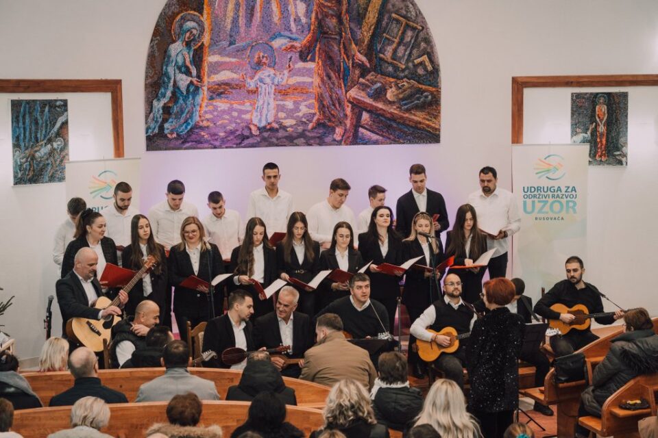 „Čestit Božić, dobri ljudi“ – Božićni koncert u Barama, filijali župe Busovača