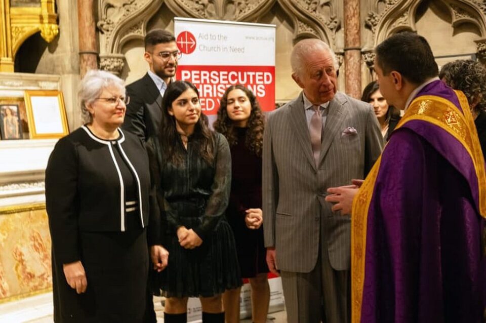 London: Kralj Charles III. posjetio katoličku crkvu Bezgrješnog začeća u znak podrške kršćanima na Bliskom istoku